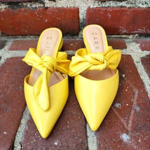 Carrano Brazilian leather heels, size 6,7,8, yellow